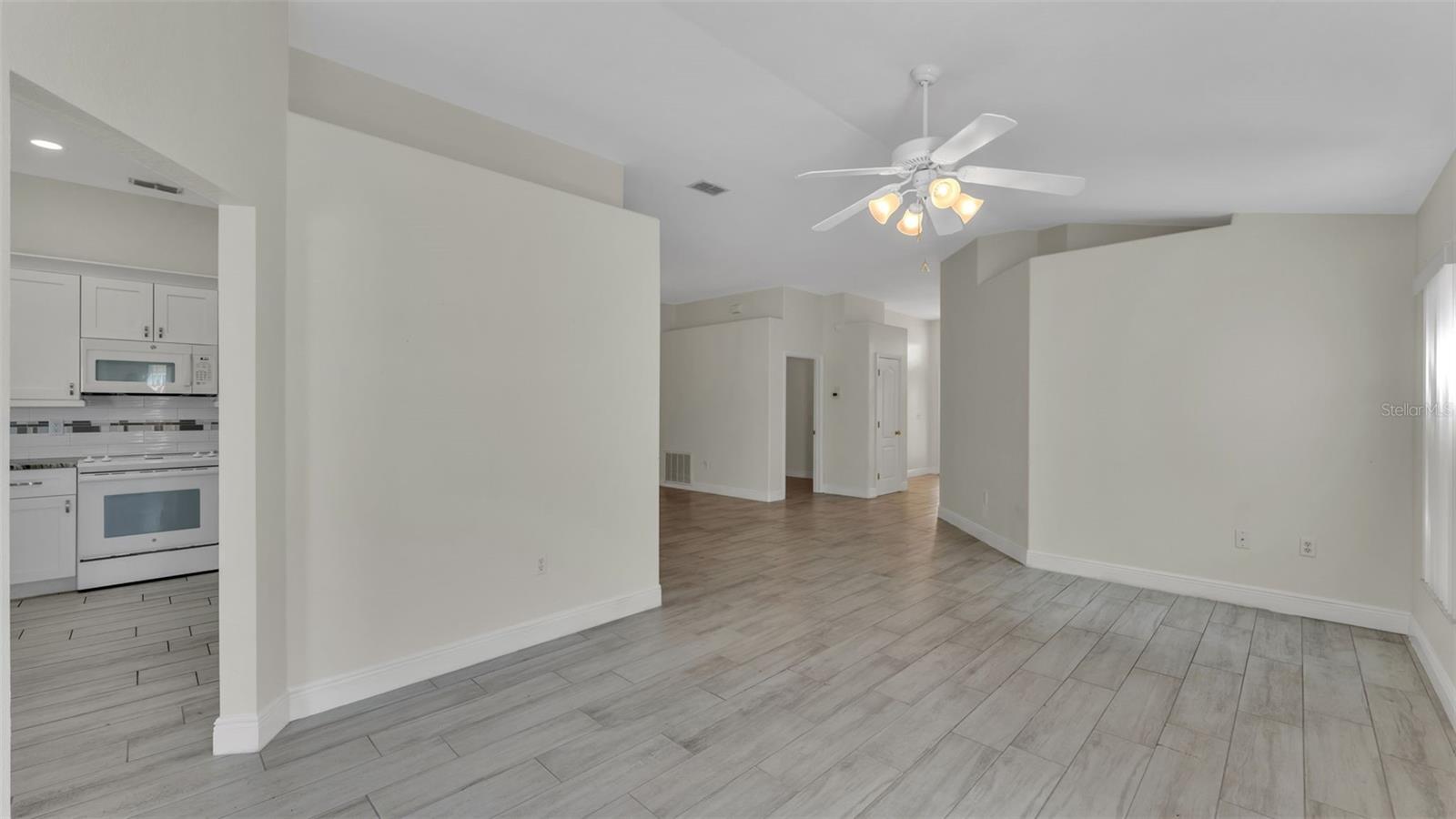 TWIN LAKES AT CHRISTINA PH 02 - Residential