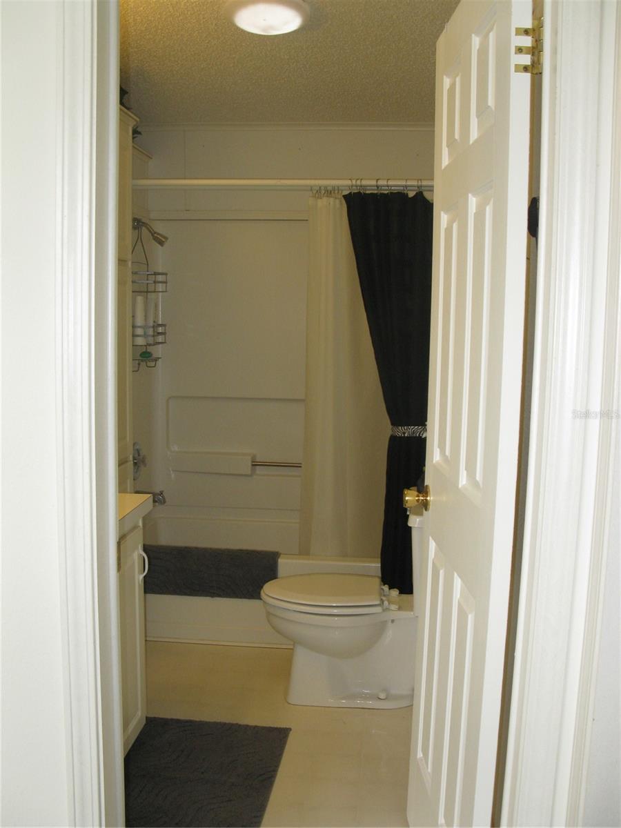 SWEETWATER GOLF & TENNIS CLUB ADD 01 - Residential