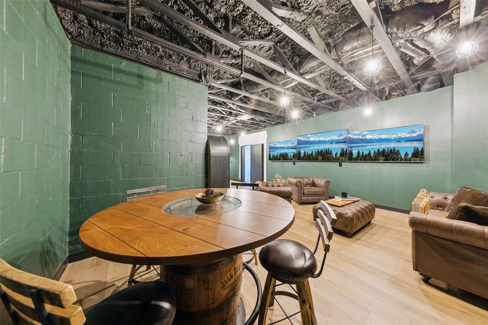 LAKE FISCHER ESTATES - Residential