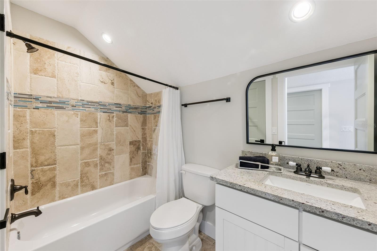 LAKE FISCHER ESTATES - Residential