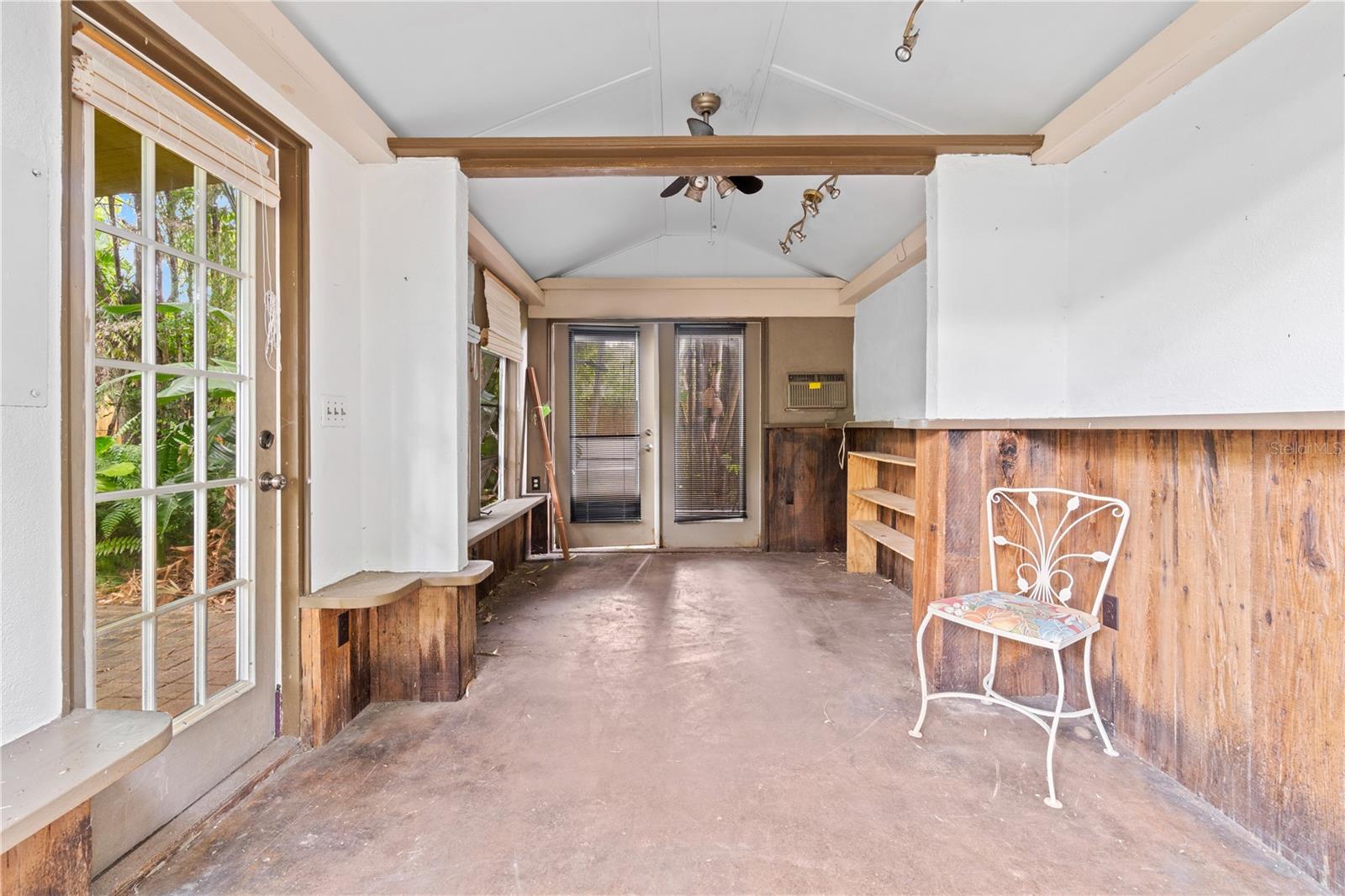 J H HUMPHRIES - Residential