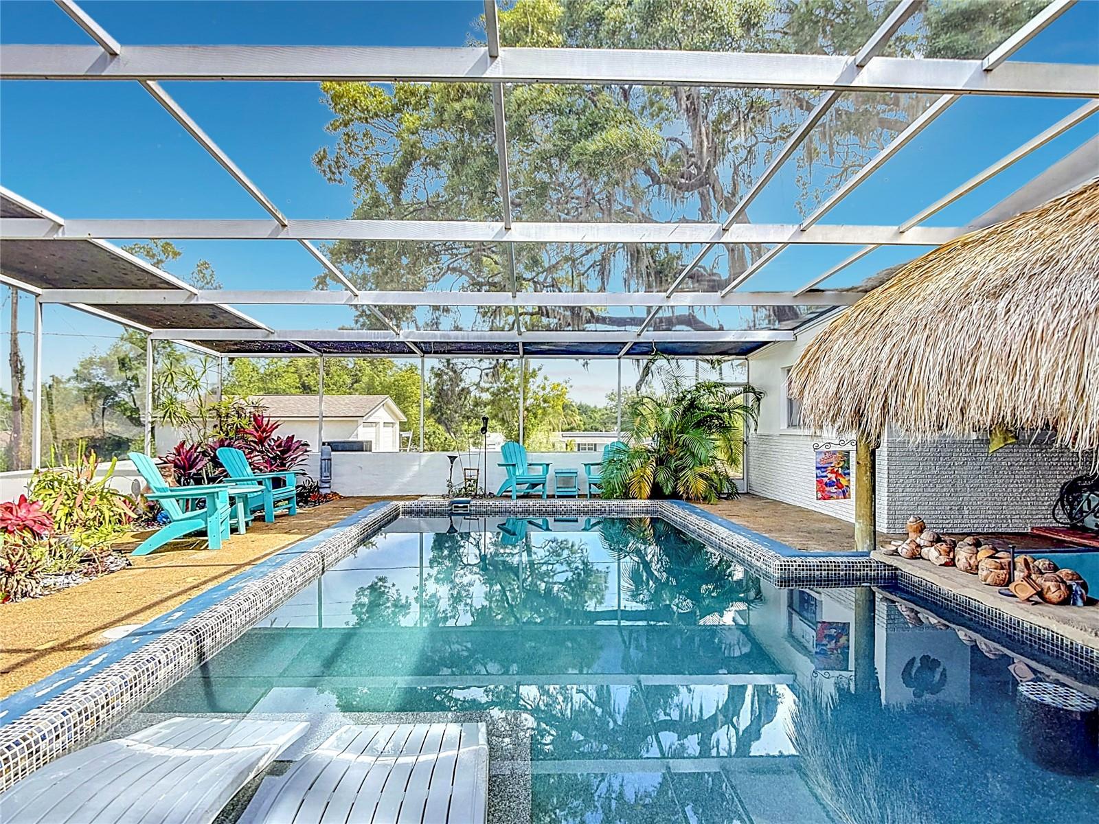 HOLIDAY - Residential