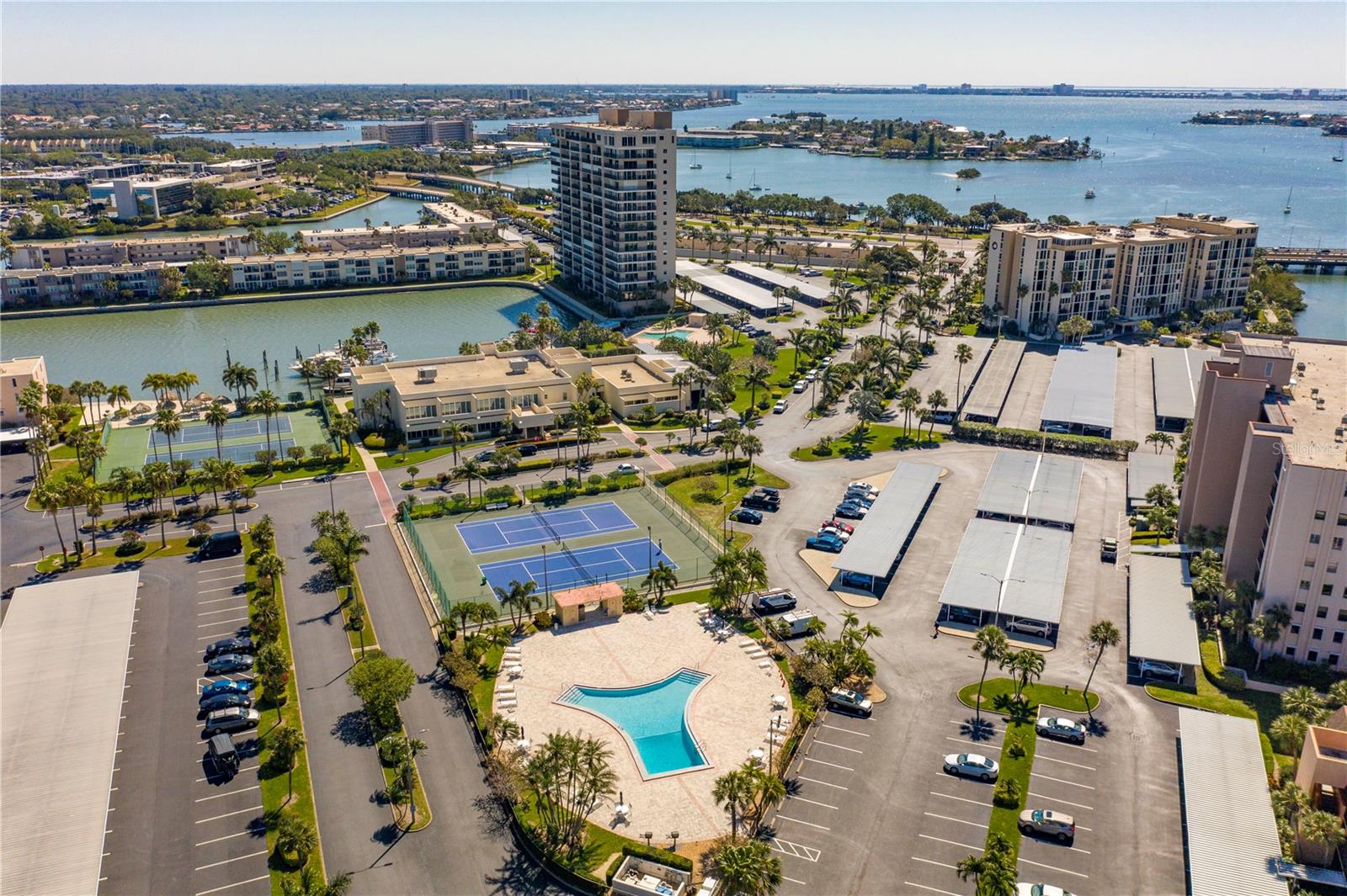 BAY ISLAND GROUP 15 - Residential