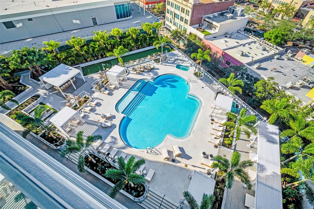 Photo of 400 Central Avenue #1003, St Petersburg, FL 33701 (MLS # TB8498927)