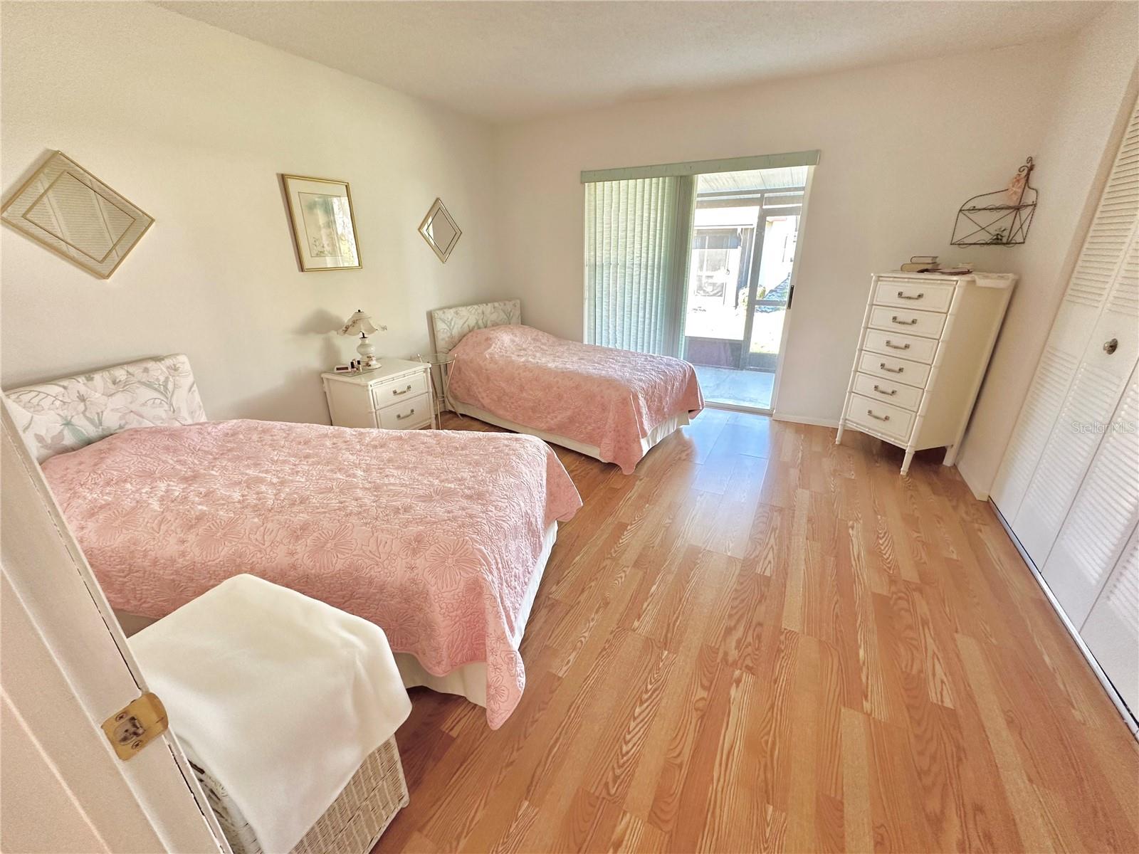 VILLAS AT COUNTRYSIDE THE - Residential