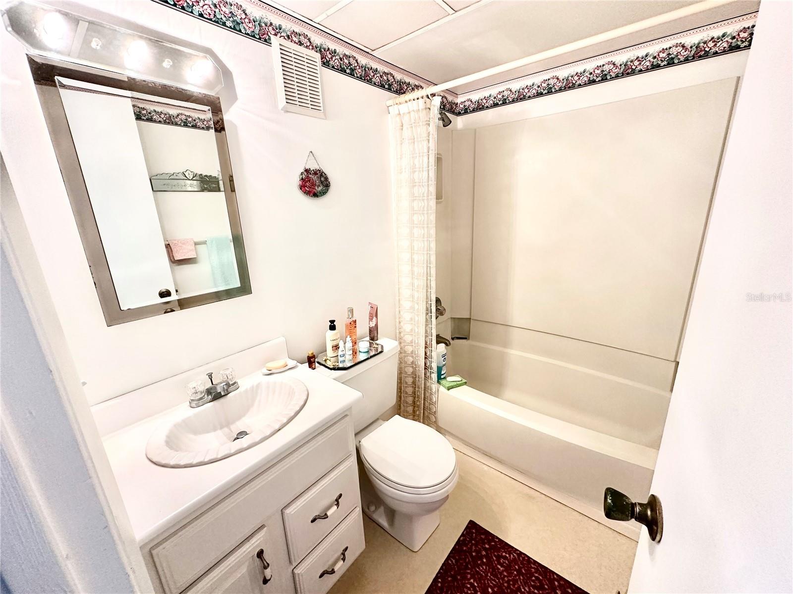 VILLAS AT COUNTRYSIDE THE - Residential