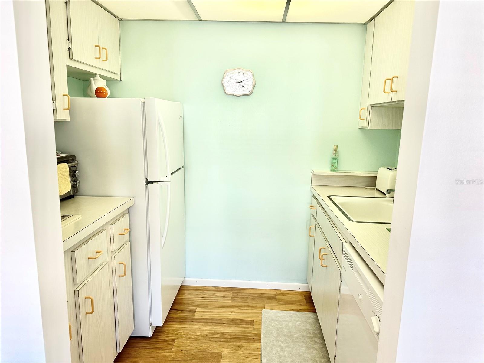 VILLAS AT COUNTRYSIDE THE - Residential