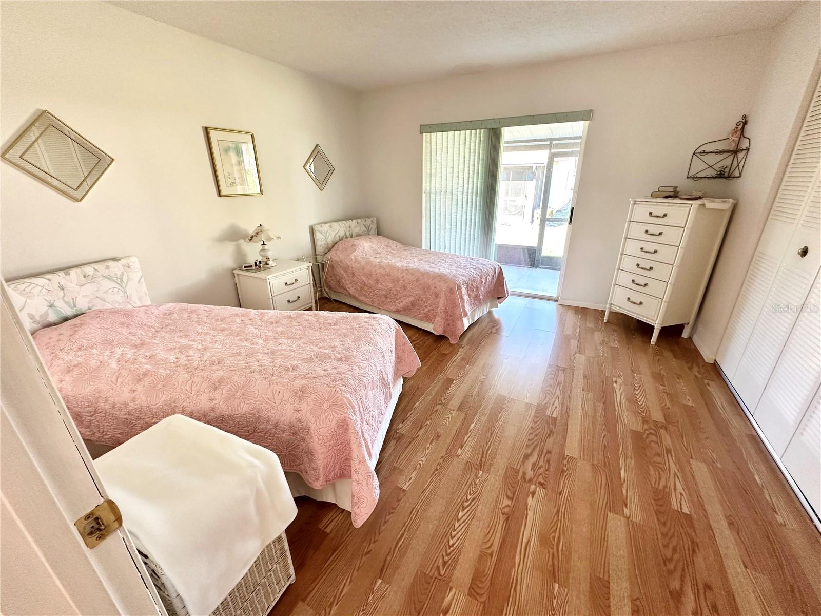 VILLAS AT COUNTRYSIDE THE - Residential