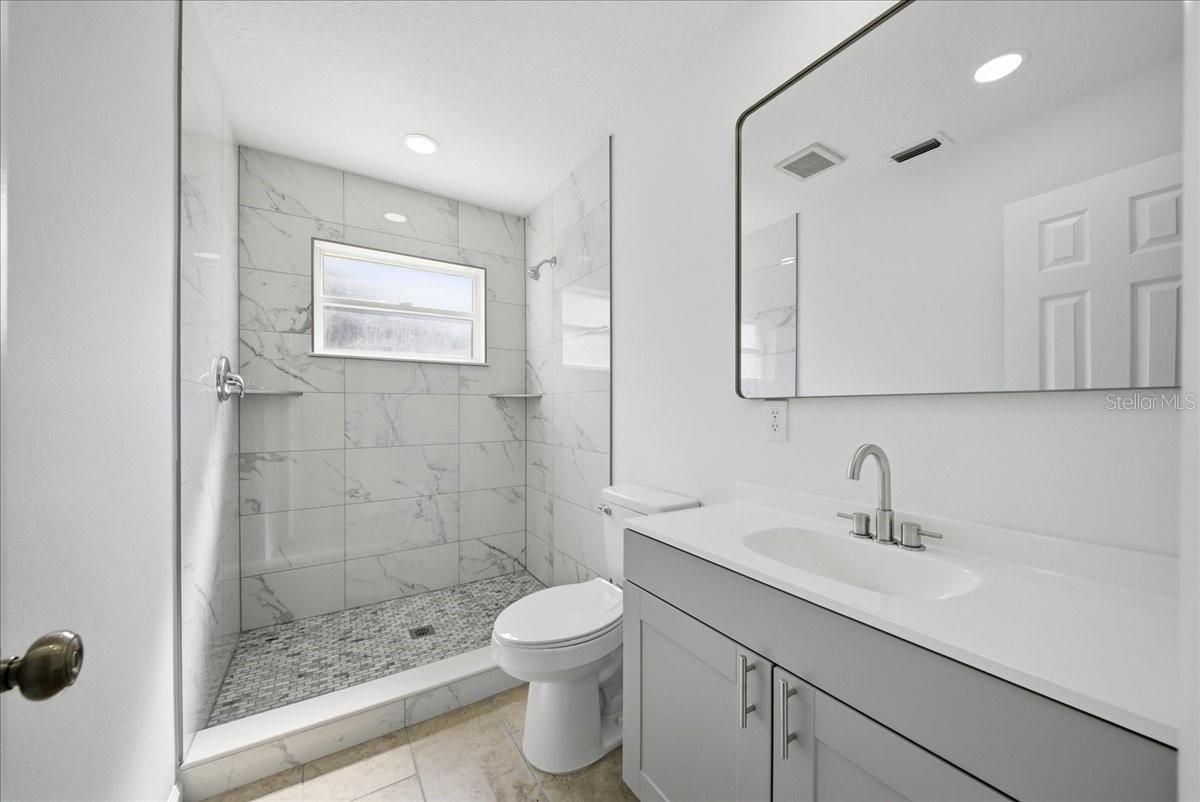 HICKORY HILL UNIT 01 - Residential