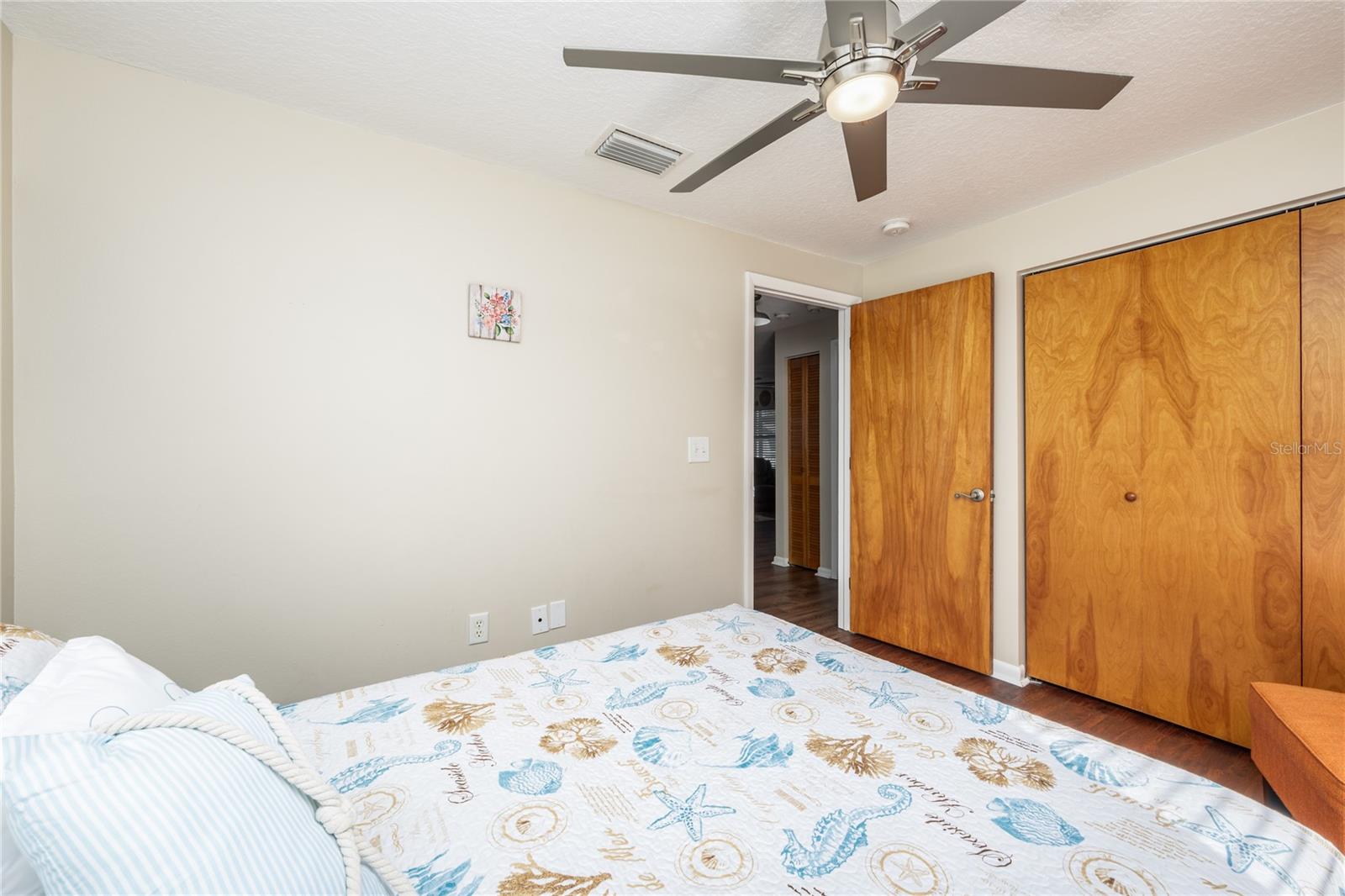 BAYOU MANOR 1ST ADD - Residential