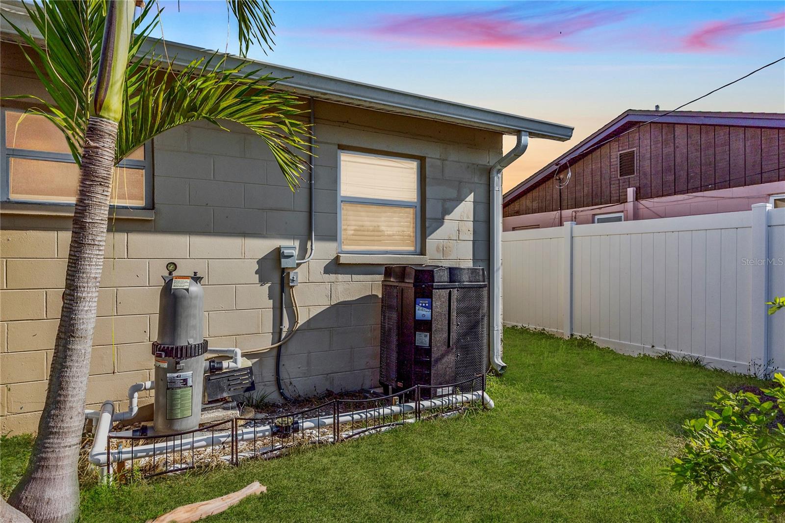 BAYOU MANOR 1ST ADD - Residential