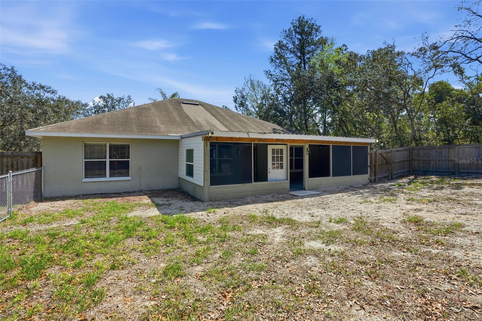 SPRING HILL - Residential