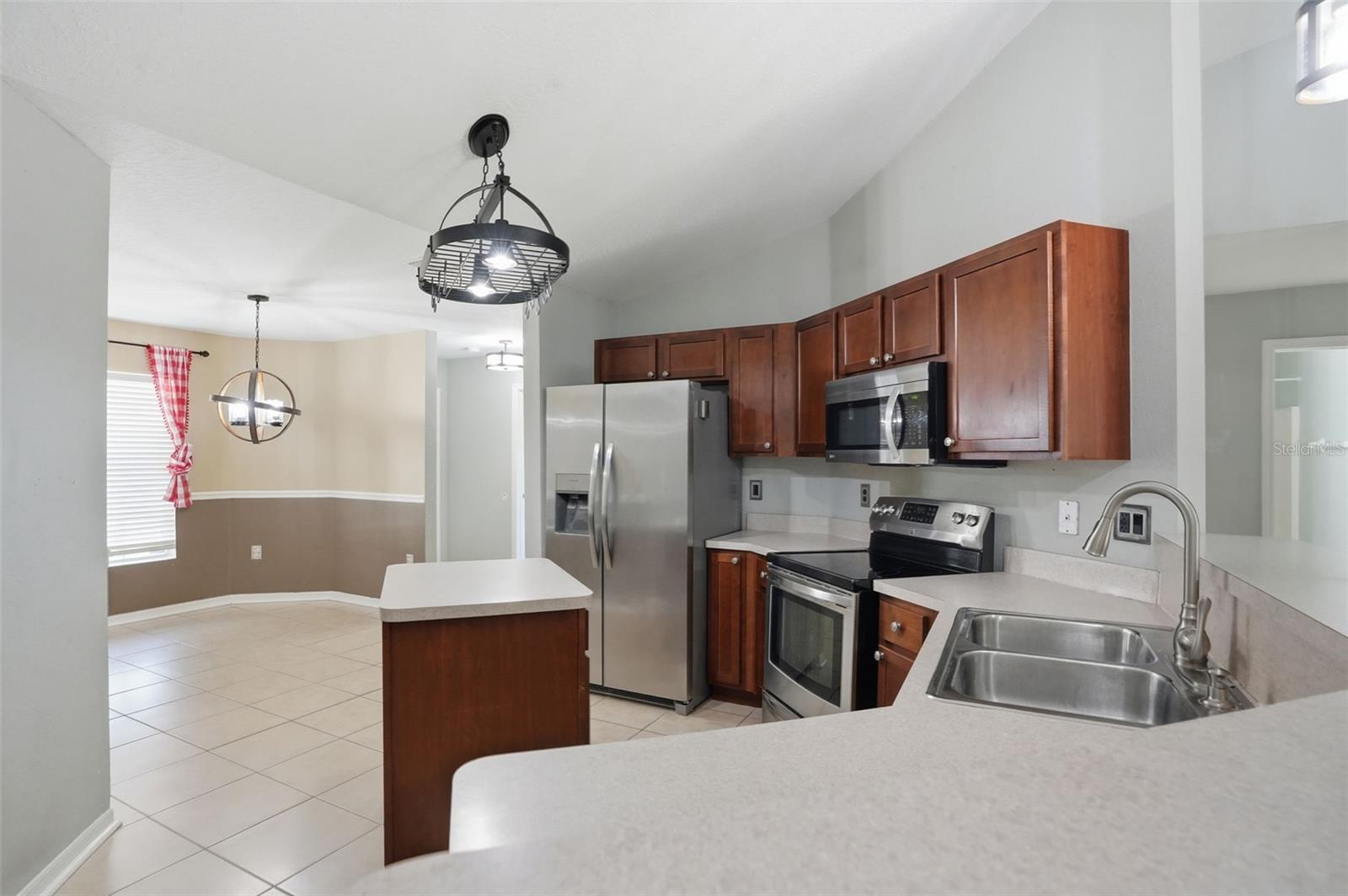 SPRING HILL - Residential