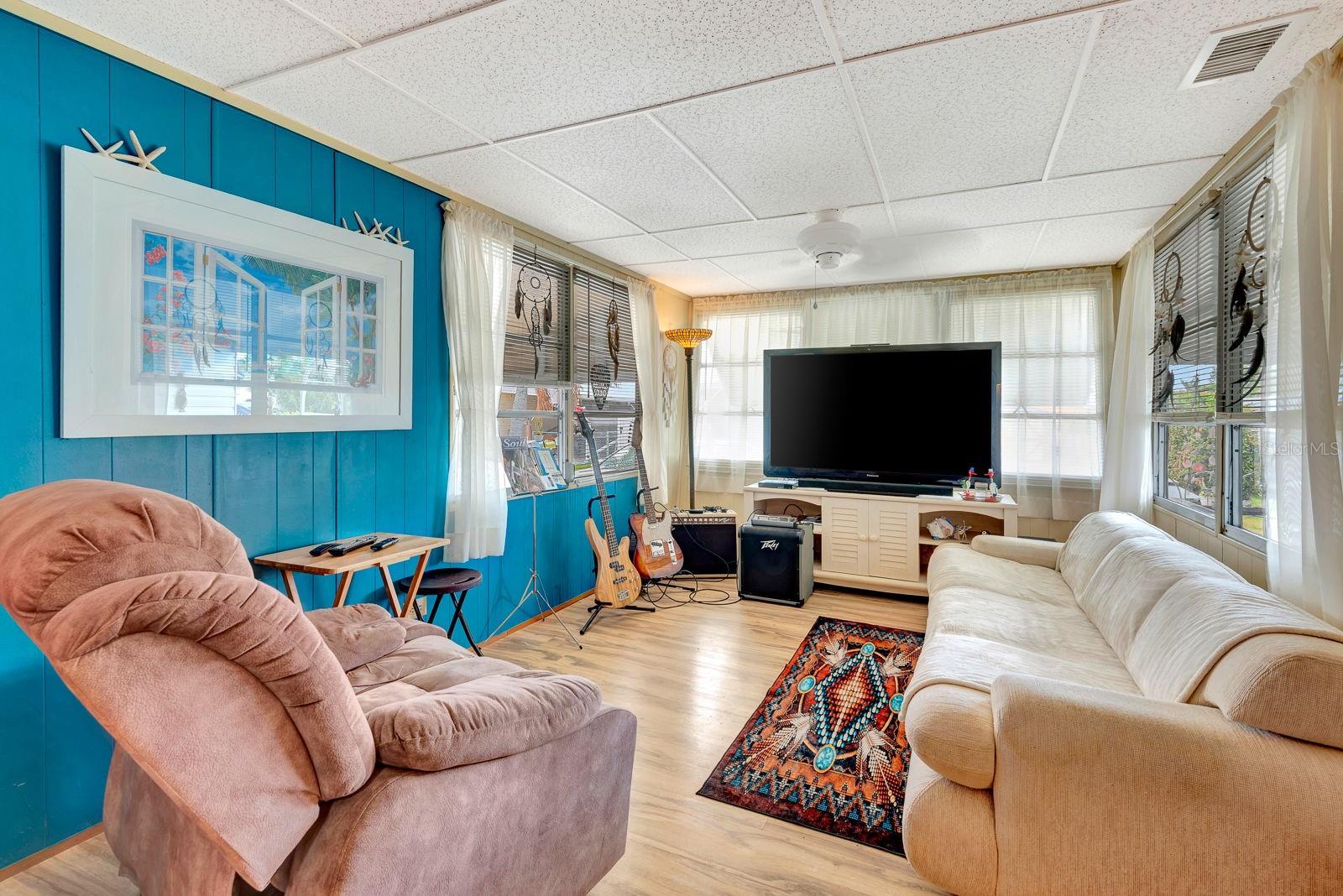 FAIR LANE ACRES SECOND ADD - Residential