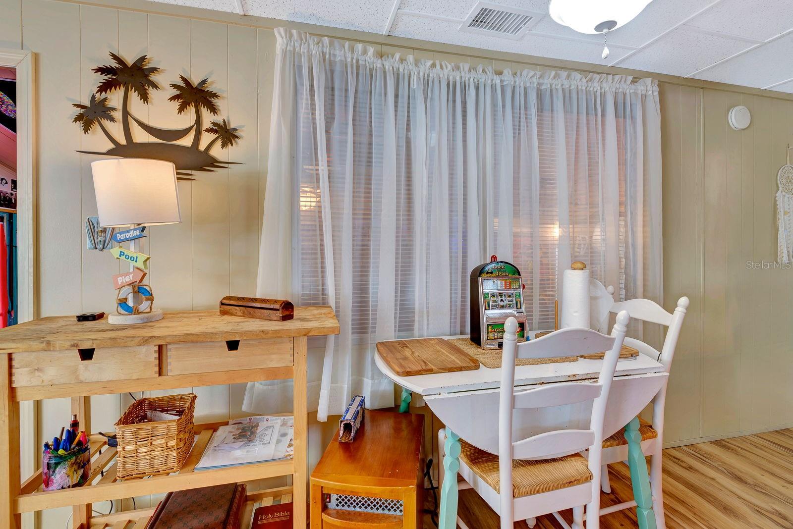 FAIR LANE ACRES SECOND ADD - Residential