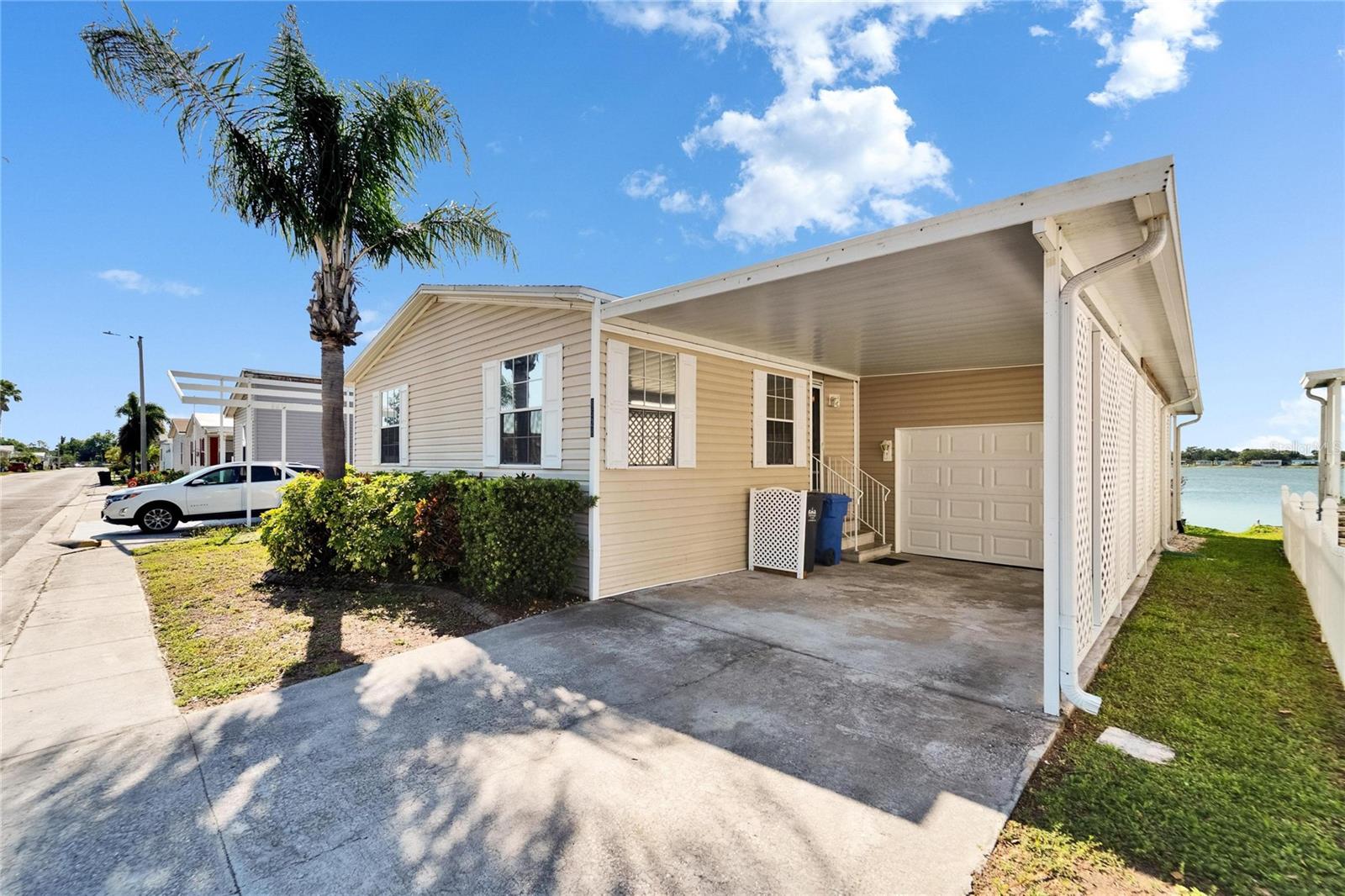 8528 FANTASIA PARK WAY