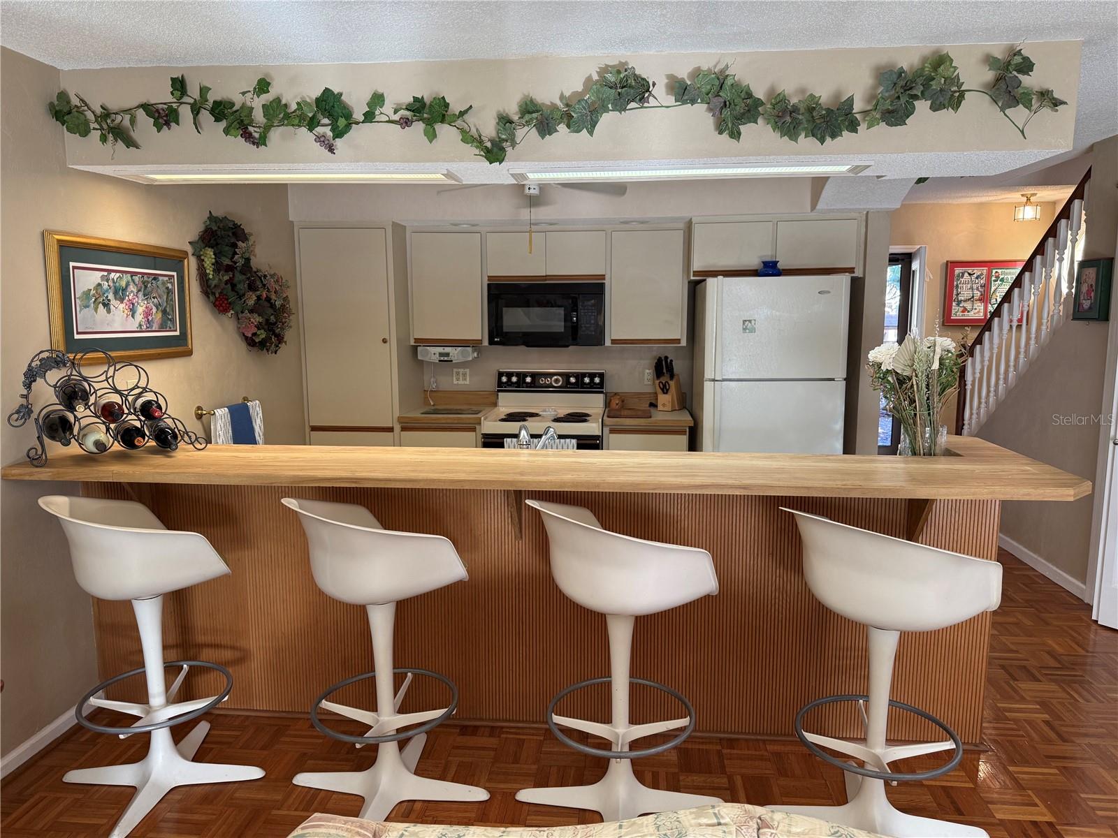 VILLA VERDE SOUTH - Residential