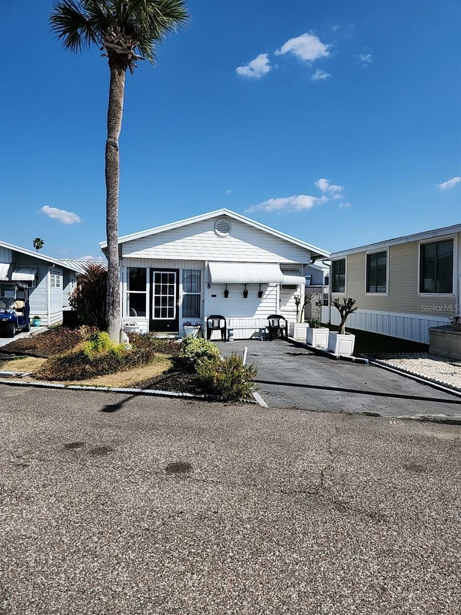 OUTDOOR RESORTS AMERICA - Residential Lease