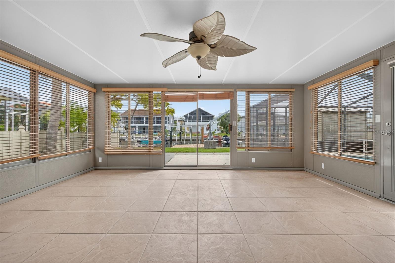 HUDSON BEACH ESTATES - Residential