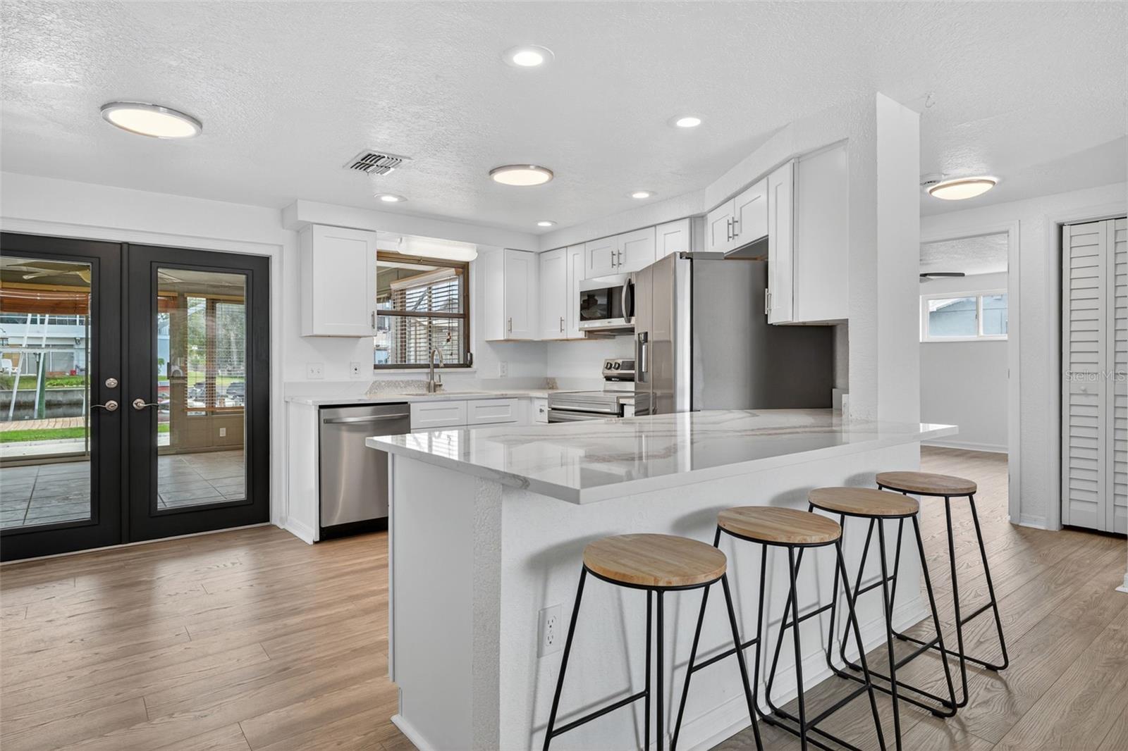 HUDSON BEACH ESTATES - Residential