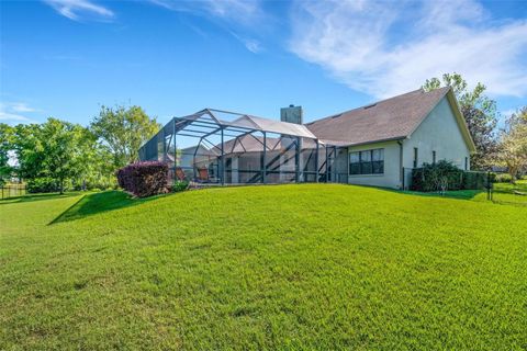 A home in LAKELAND