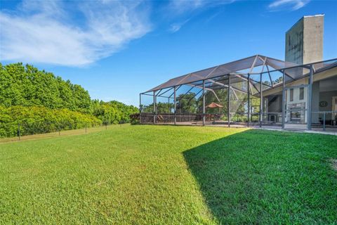 A home in LAKELAND