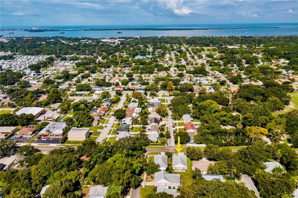 Photo of 1535 Pinehurst Road, Dunedin, FL 34698 (MLS # TB8521705)