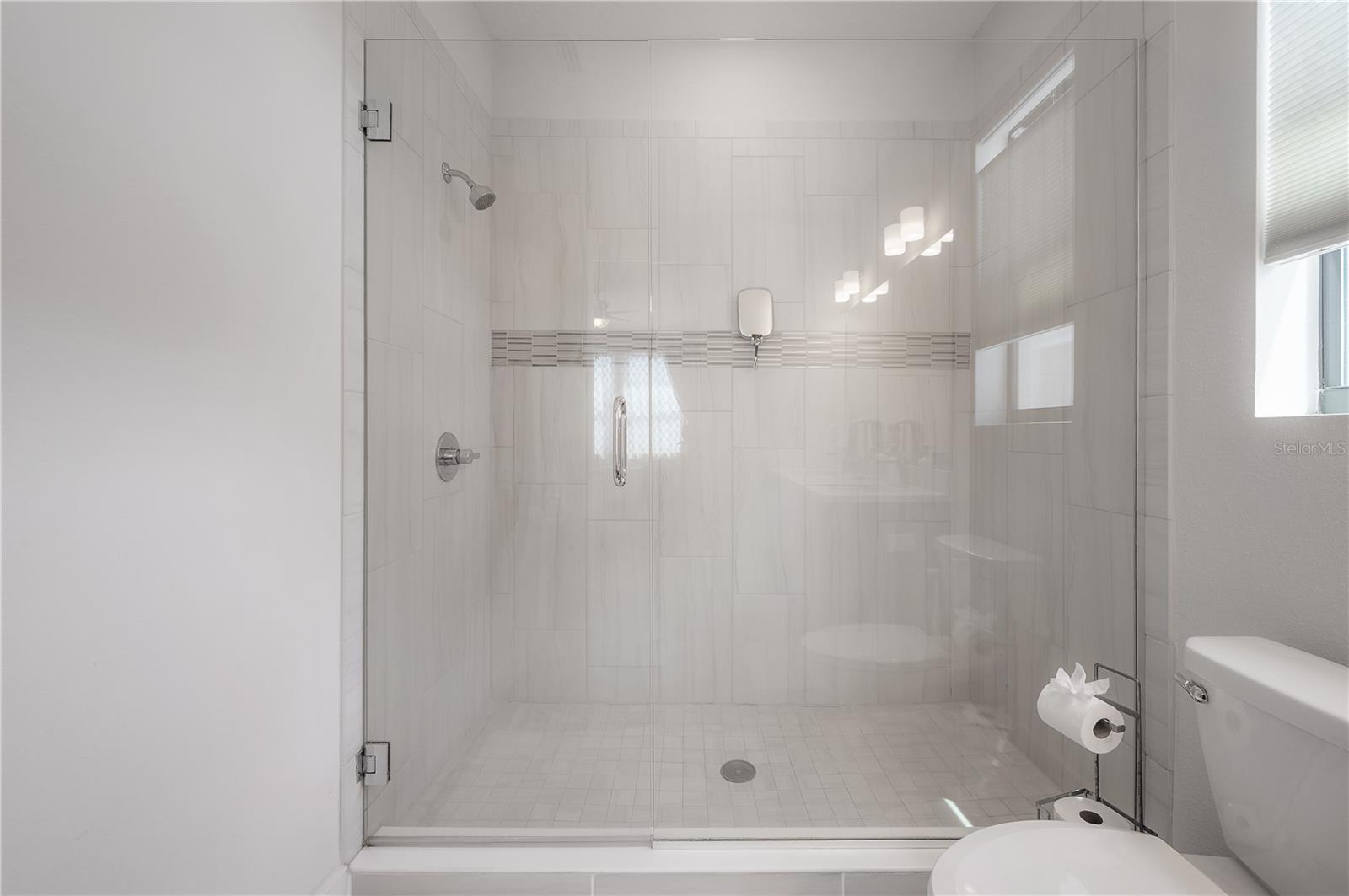 UPTOWN KENWOOD - Residential Lease