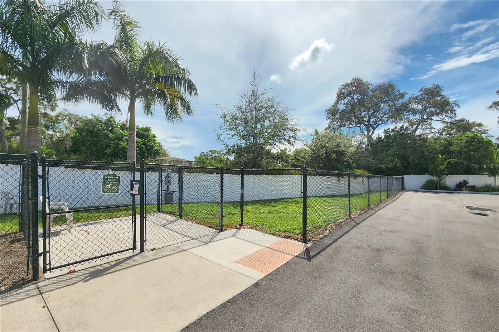 UPTOWN KENWOOD - Residential Lease