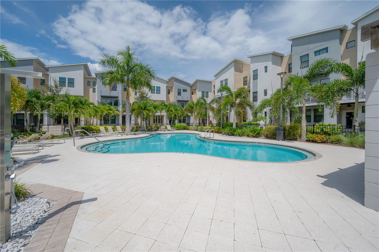 UPTOWN KENWOOD - Residential Lease