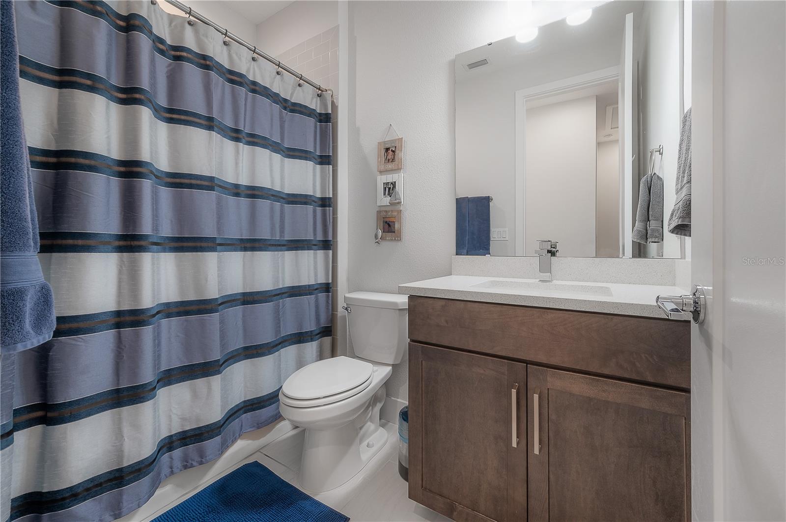 UPTOWN KENWOOD - Residential Lease