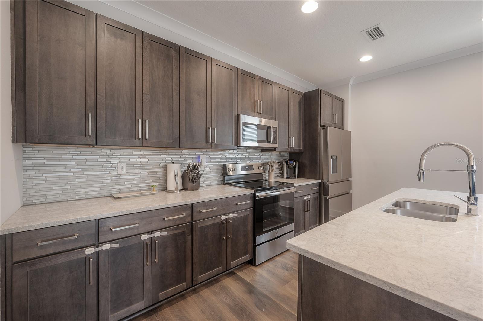 UPTOWN KENWOOD - Residential Lease