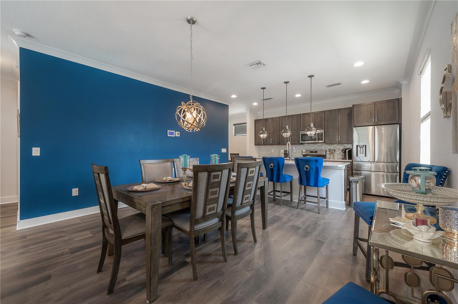 UPTOWN KENWOOD - Residential Lease