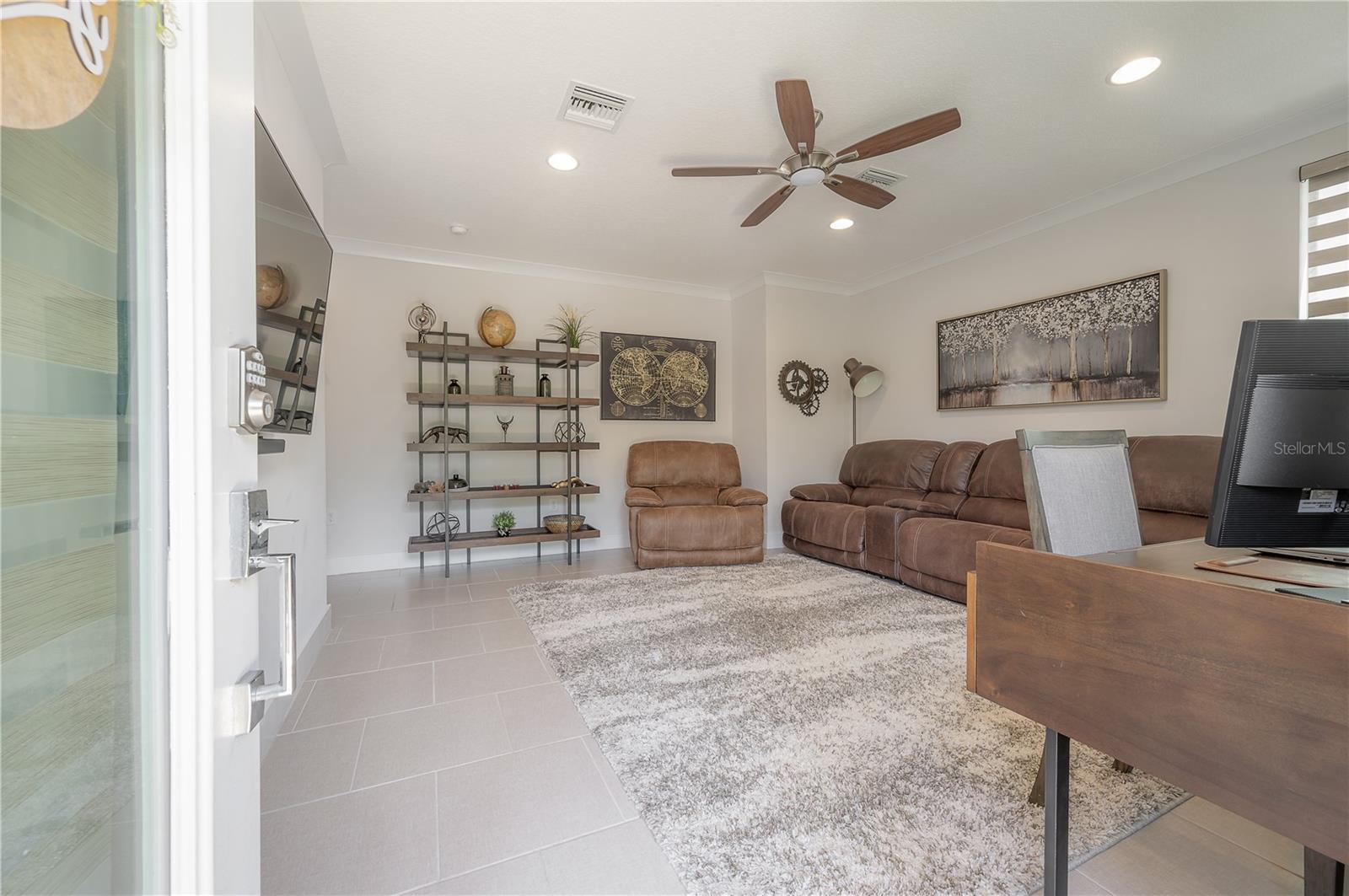 UPTOWN KENWOOD - Residential Lease
