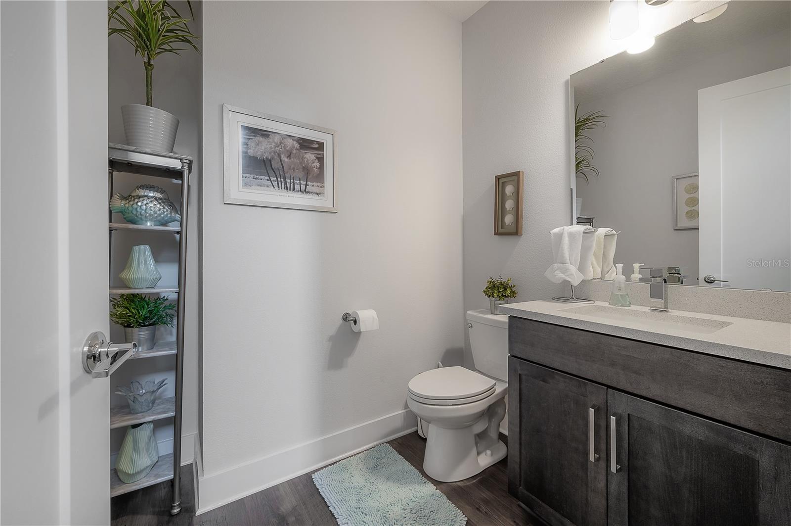 UPTOWN KENWOOD - Residential Lease