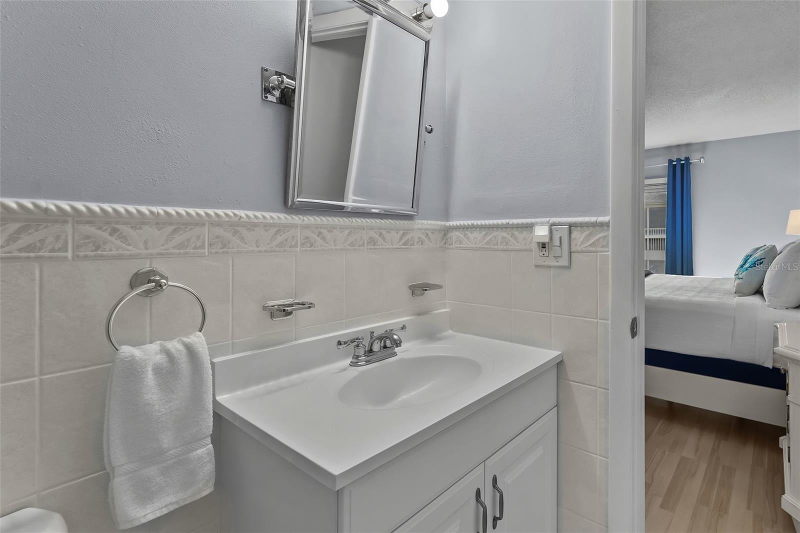 SEA CLUB OF INDIAN SHORES CONDO - Residential