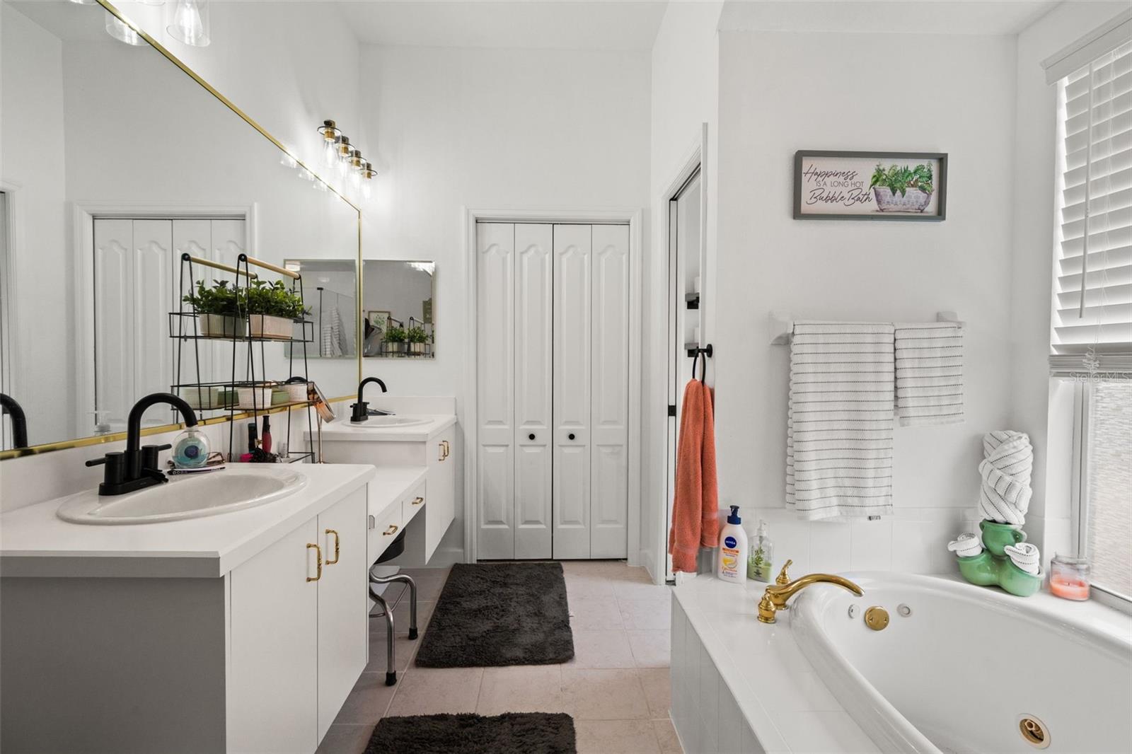 PRISTINE PLACE PH 2 - Residential