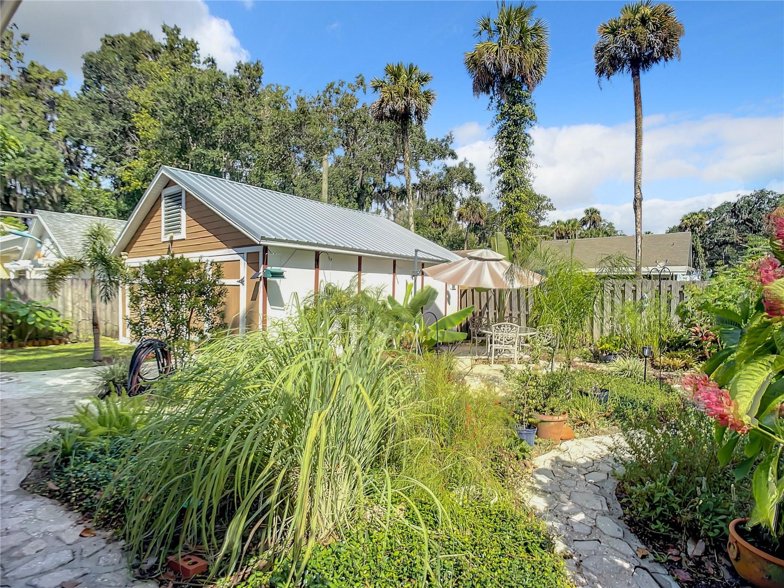 PARKSIDE - Residential