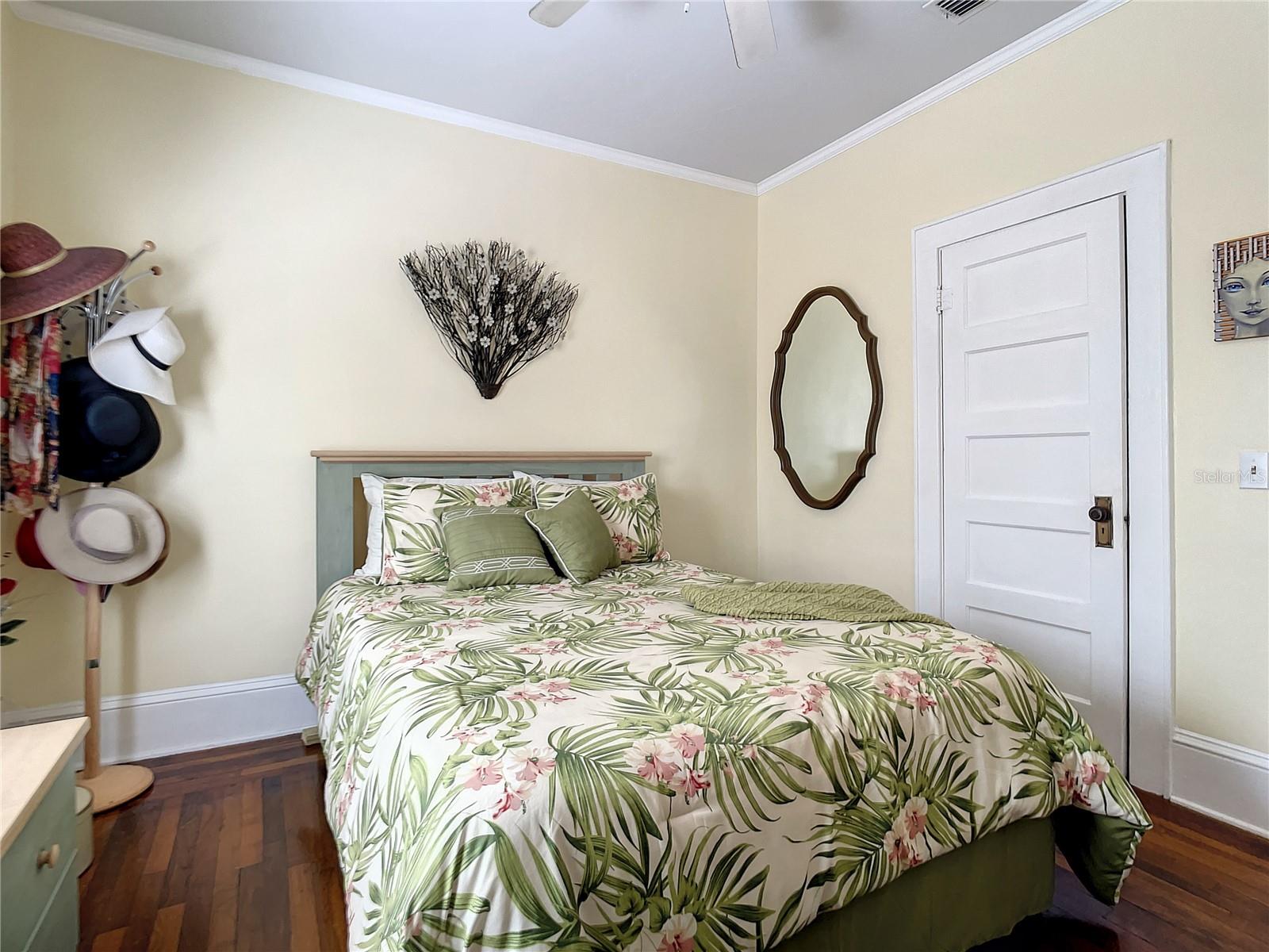 PARKSIDE - Residential