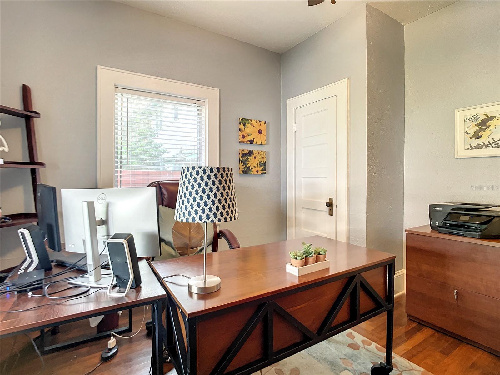 PARKSIDE - Residential