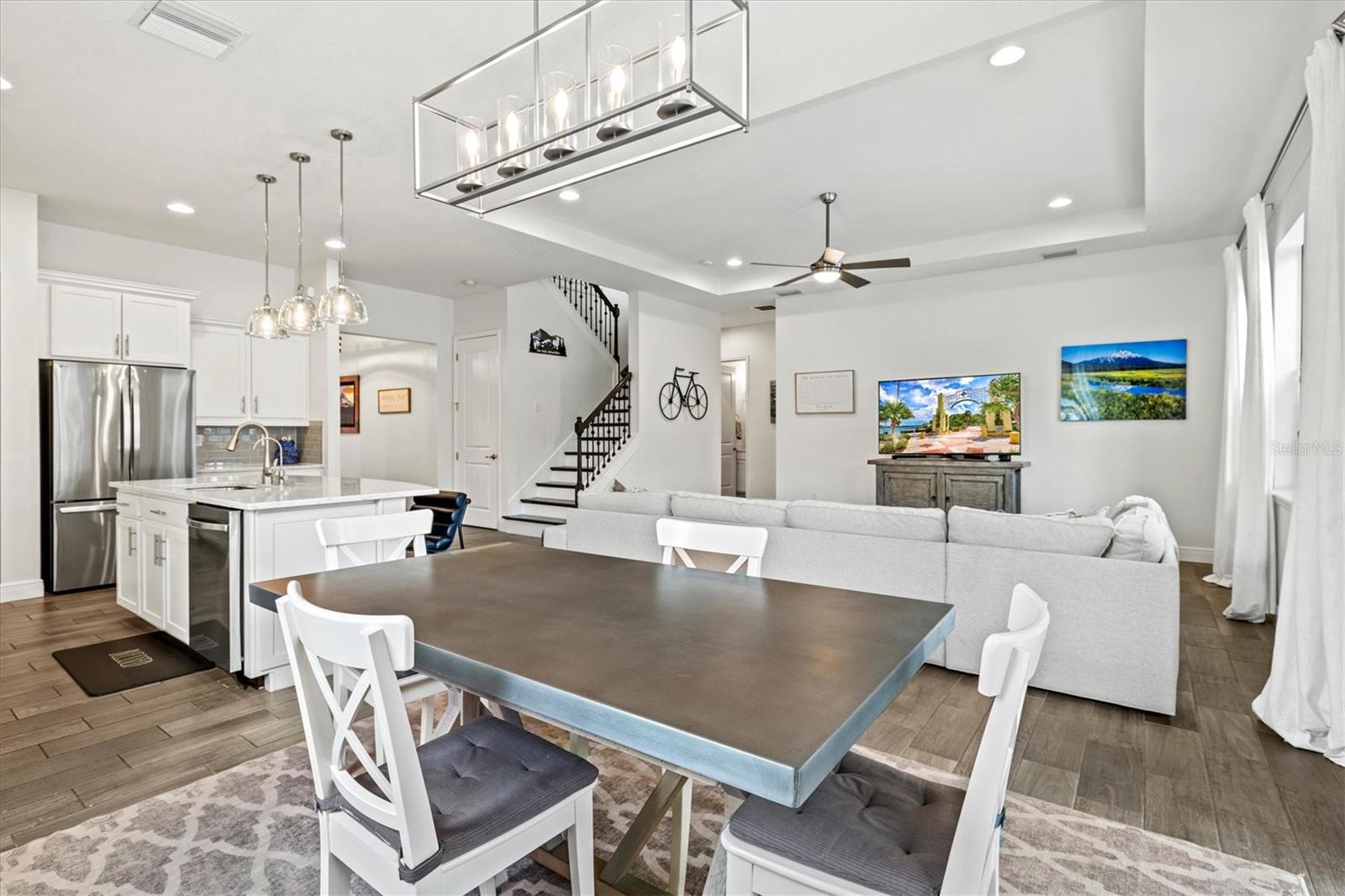 LEGENDS BAY - Residential