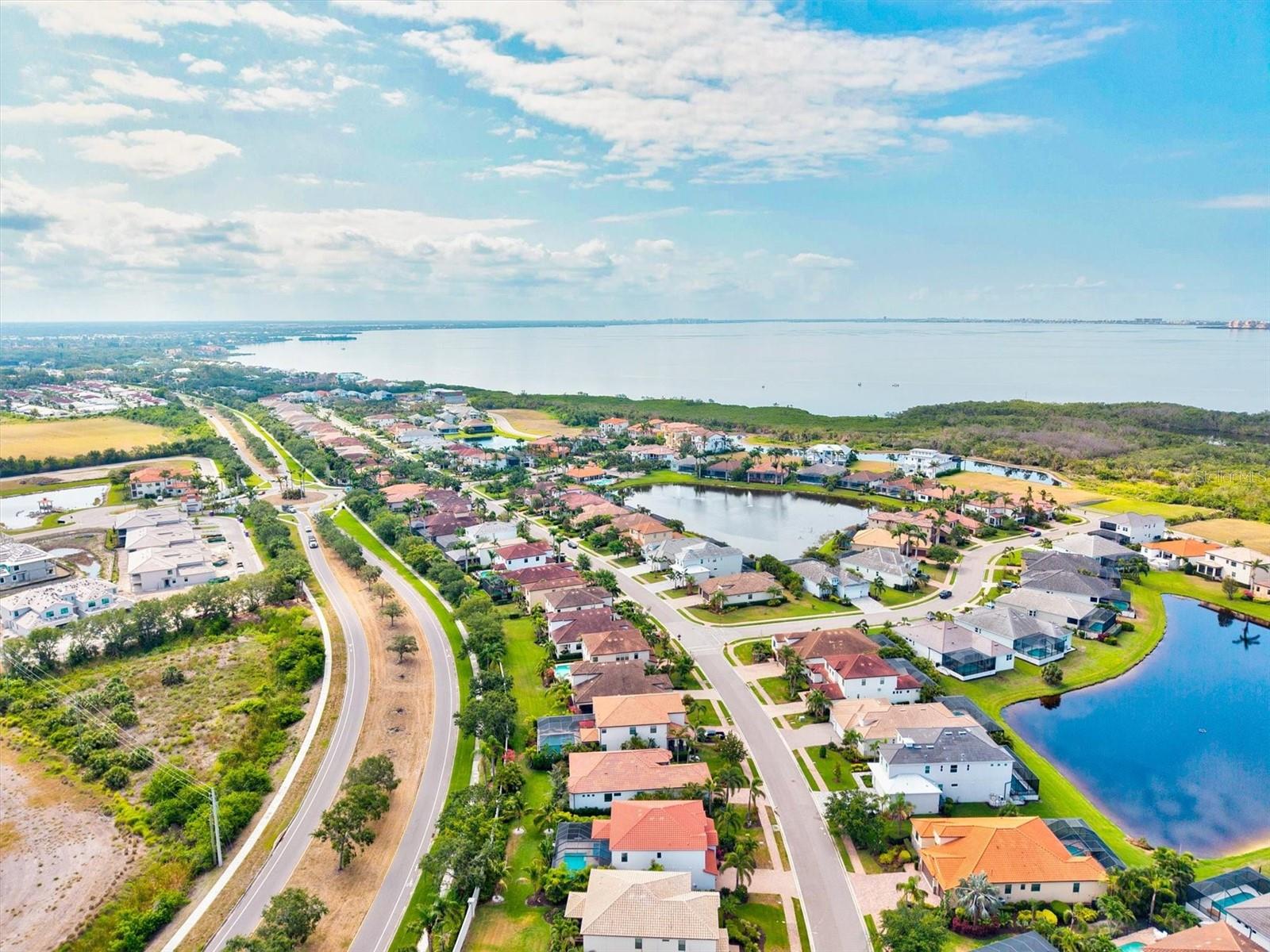 LEGENDS BAY - Residential