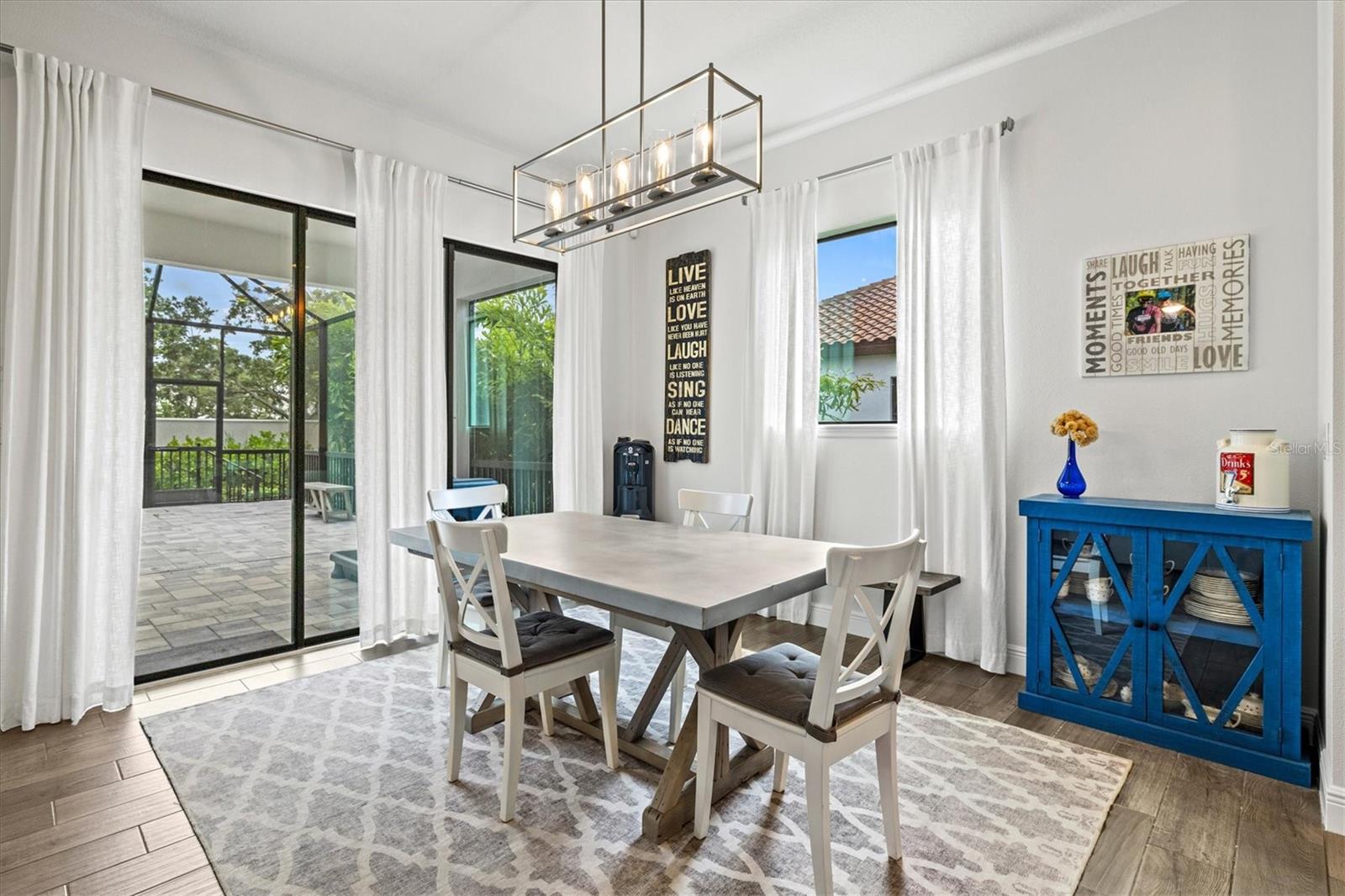 LEGENDS BAY - Residential