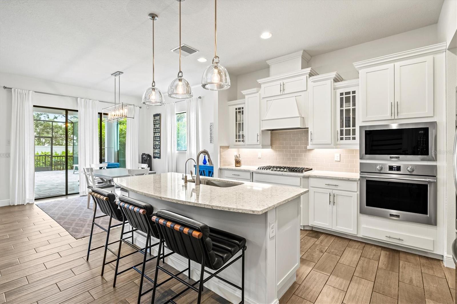 LEGENDS BAY - Residential