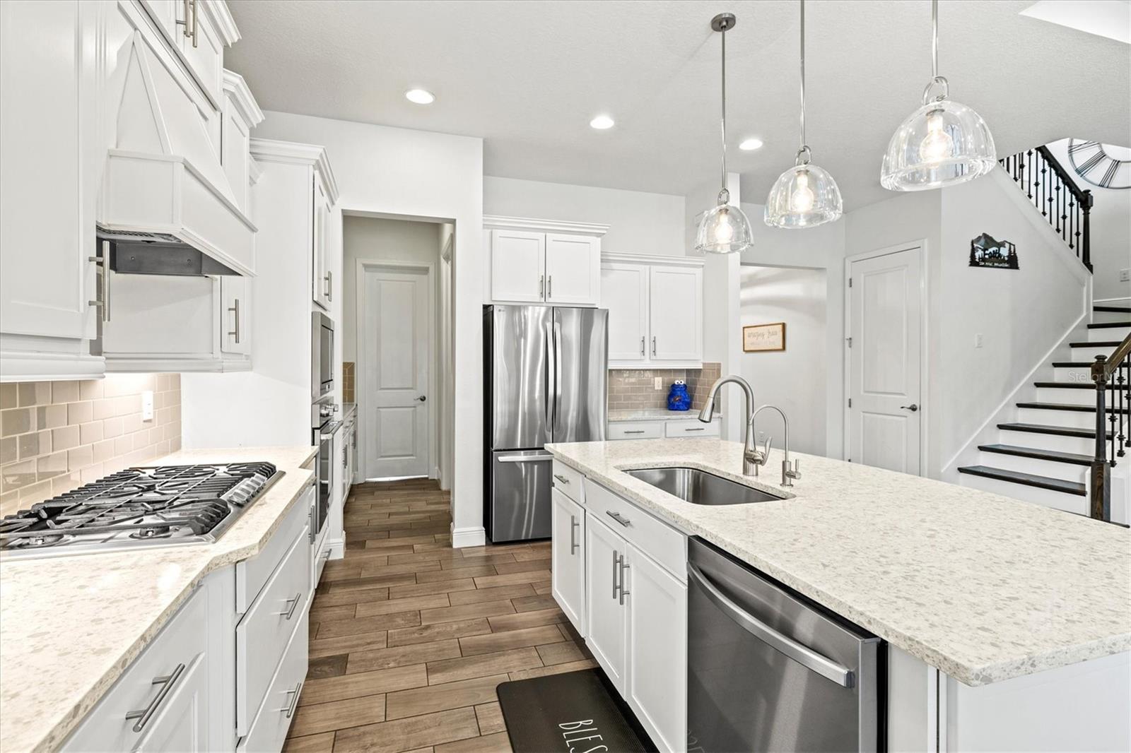 LEGENDS BAY - Residential