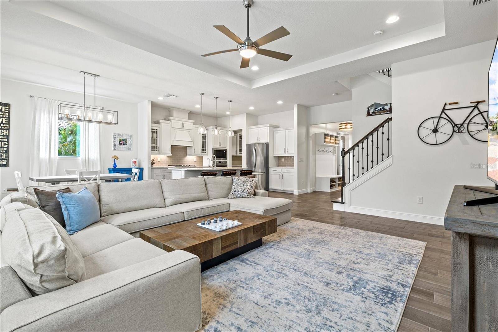 LEGENDS BAY - Residential