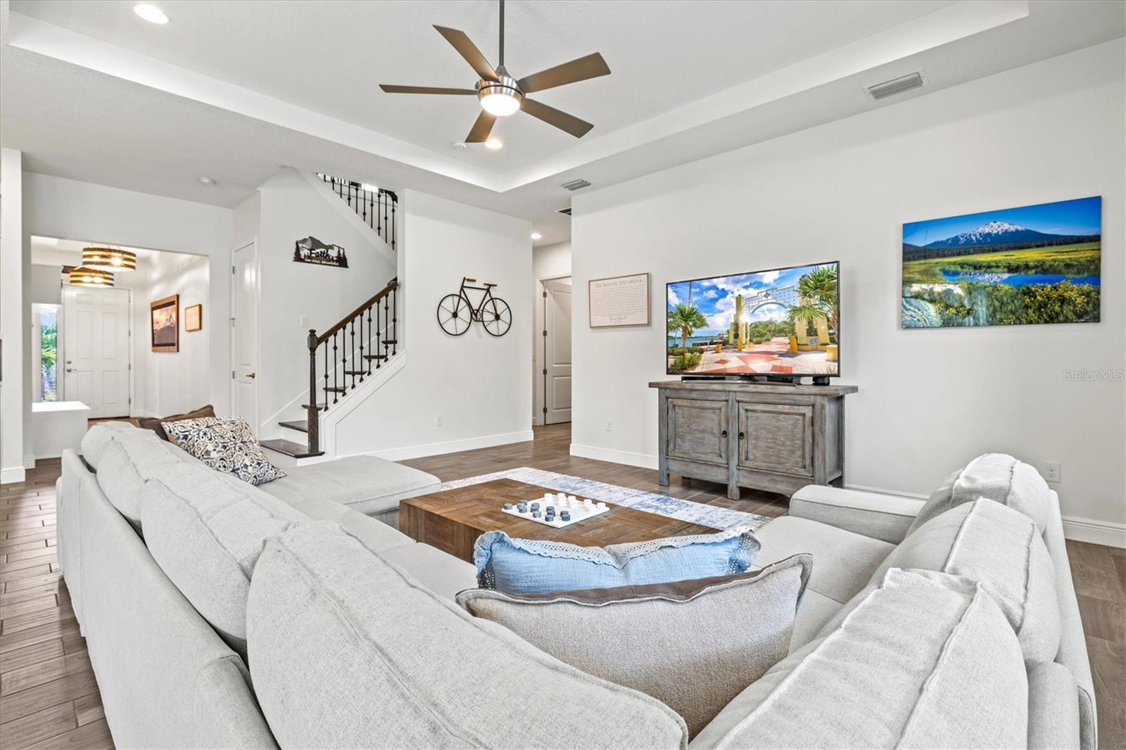 LEGENDS BAY - Residential