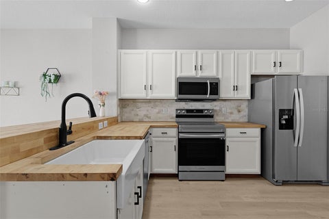 Tiny photo for 4908 NE 123rd Lane, Oxford, FL 34484 (MLS # OM734436)