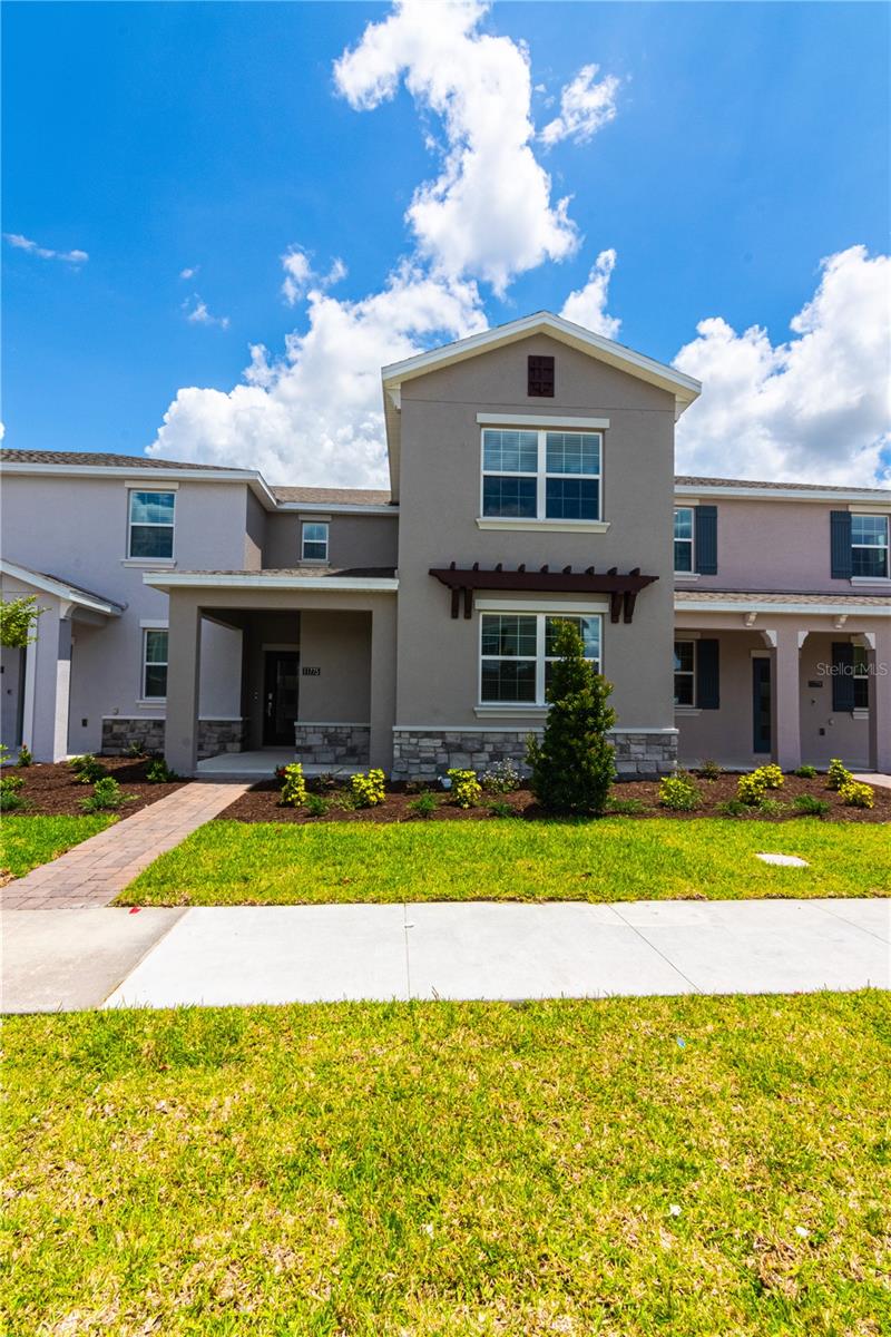 Beautiful 4-Bedroom Home in Sought-After Storey Park, Lake Nona!
Discover this spacious 4-bedroom, 2.5-bath home located in the gated community of Storey Park. Enjoy top-rated amenities, 24/7 security, and unbeatable convenience—just minutes from restaurants, shopping, and with easy access to major highways for a quick commute anywhere in Central Florida. A perfect blend of comfort, style, and location!