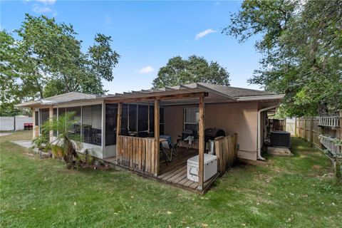 A home in BELLEVIEW